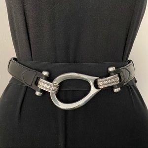 Adjustable black leather belt & silver hardware